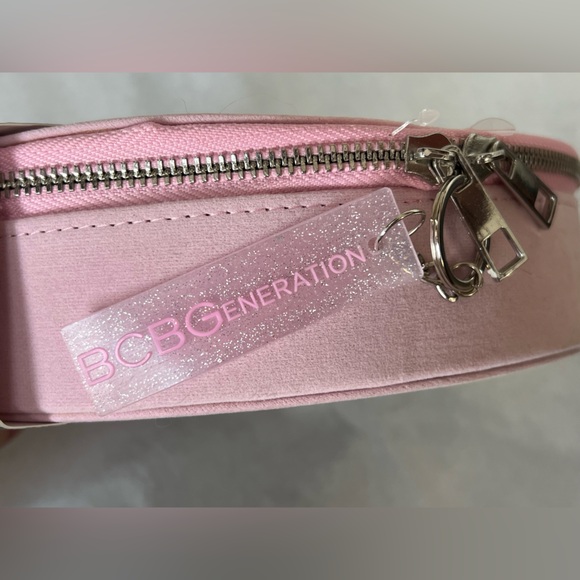 BCBGeneration 5 PC Makeup Kit - Pink and Silver - Picture 3 of 3